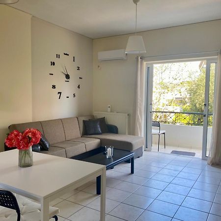 Nav Apart, Salamina Paloukia Buitenkant foto