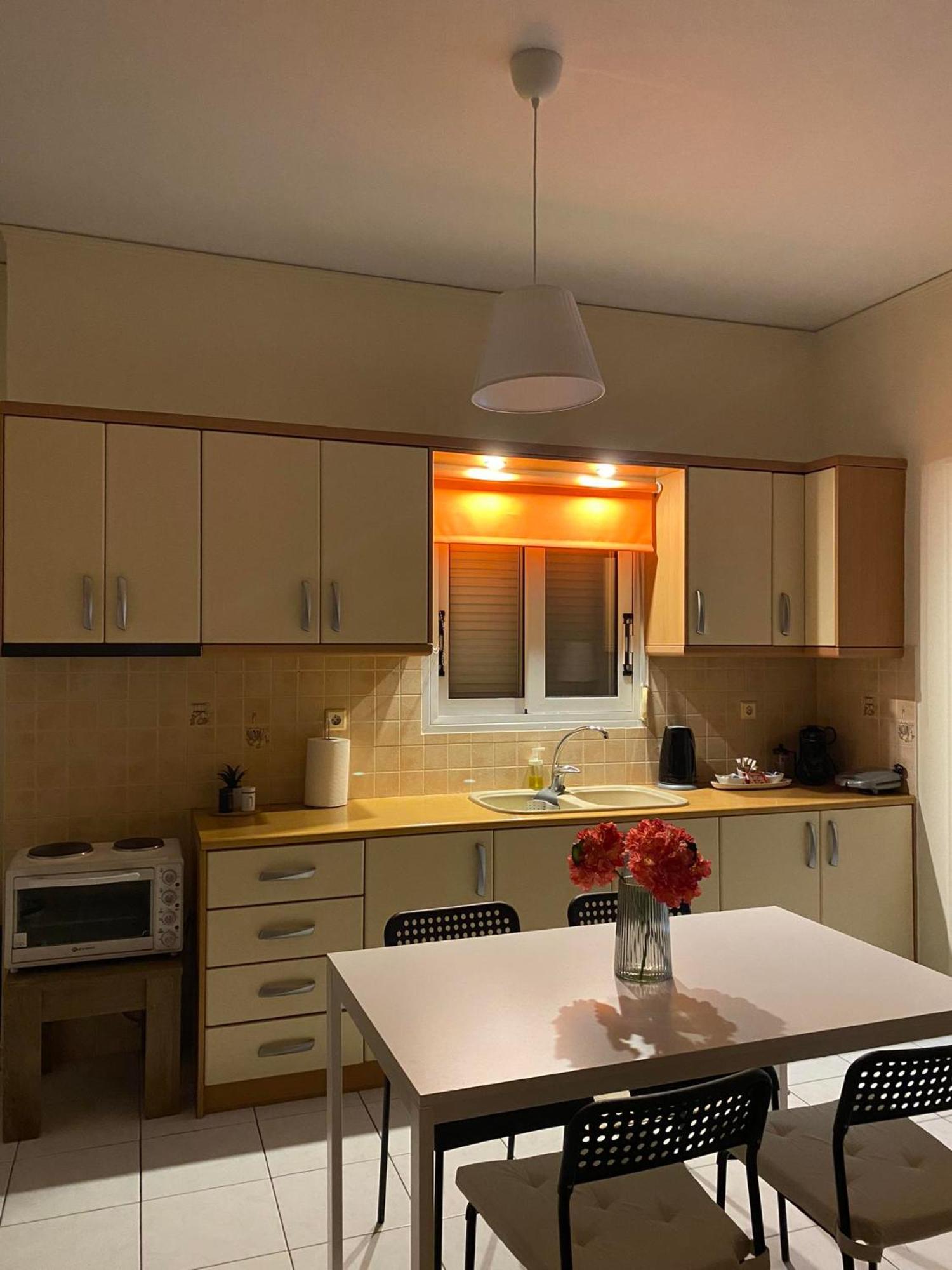 Nav Apart, Salamina Paloukia Buitenkant foto