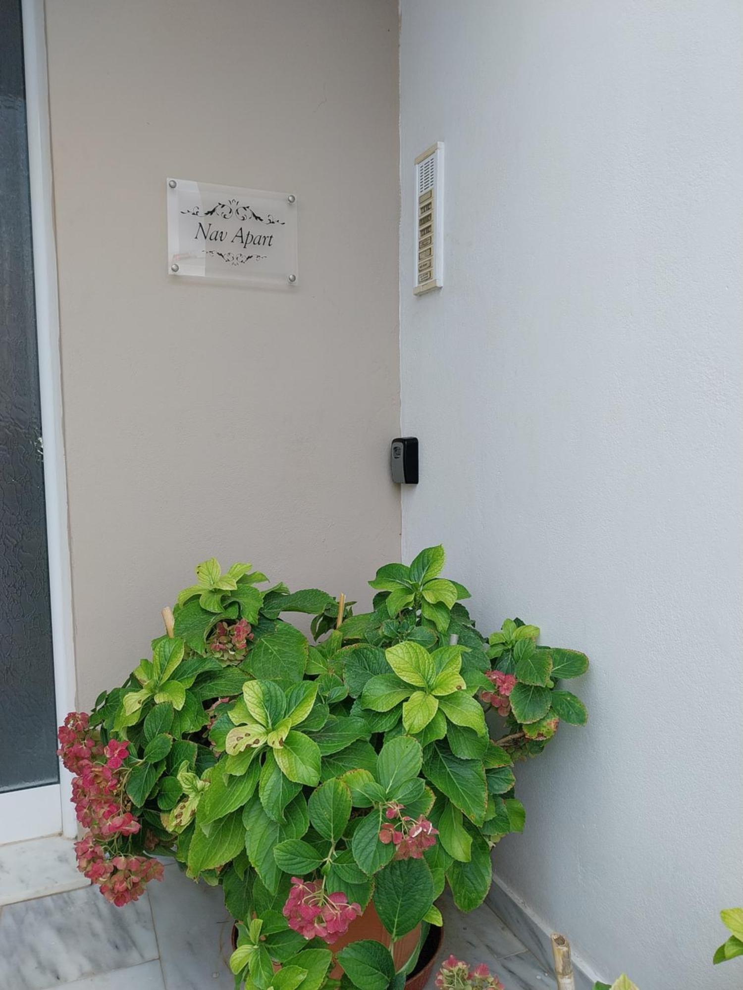 Nav Apart, Salamina Paloukia Buitenkant foto